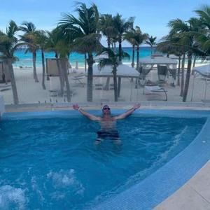 Meet your Posher, Jason